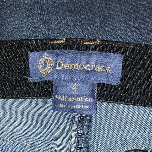 Democracy Jeans - Picture 3 of 7